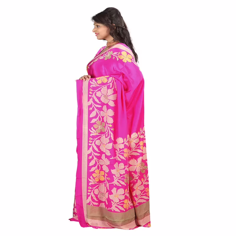 Lookslady Printed Pink Crepe saree