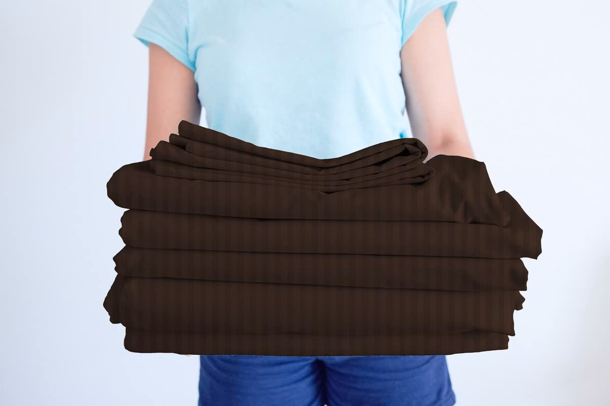 Seasons Bedsheet for Double Bed King Size with 2 Pillow Covers, Brown - Image 4