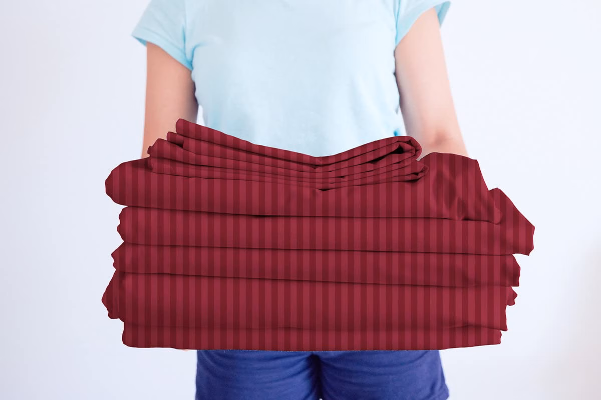 Seasons Bedsheet for Double Bed King Size with 2 Pillow Covers, Maroon - Image 4