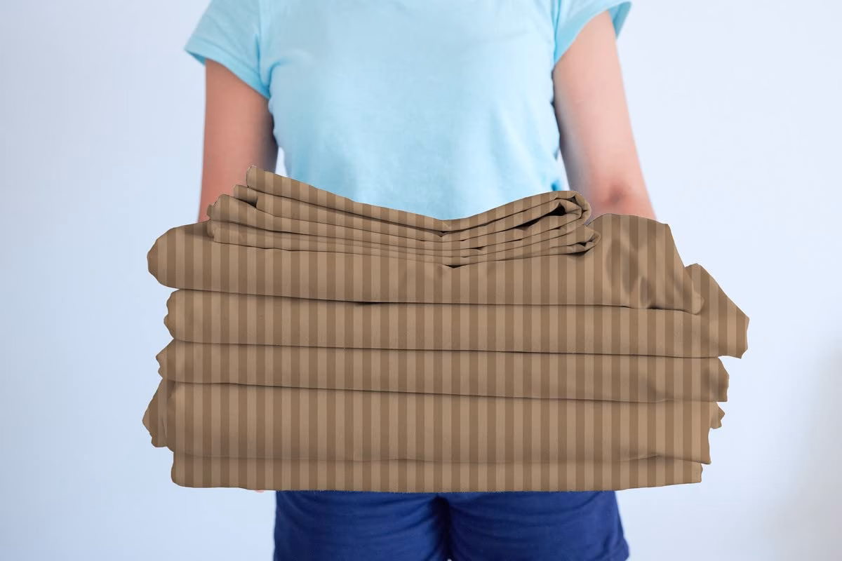 Seasons Bedsheet for Double Bed King Size with 2 Pillow Covers,Maroon - Image 3